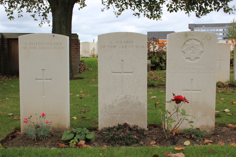 Commonwealth War Cemetery White House #3