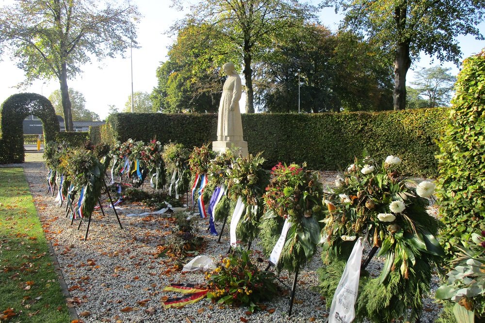 Monument voor de Puttense Razzia #4