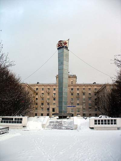 Monument Omgekomen Vissers Moermansk #1