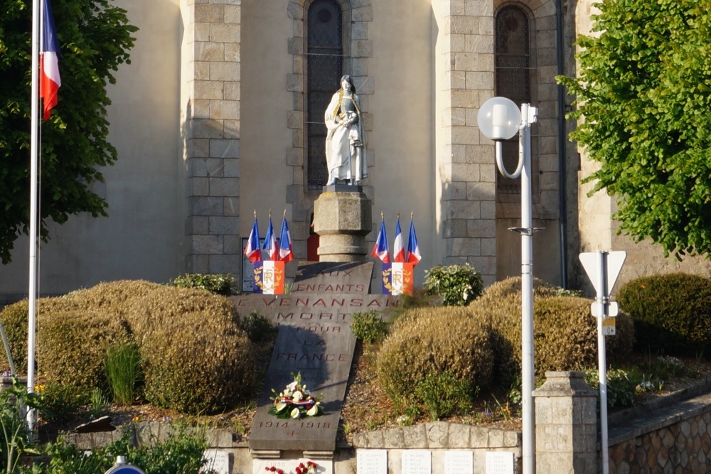 Oorlogsmonument Venansault #1