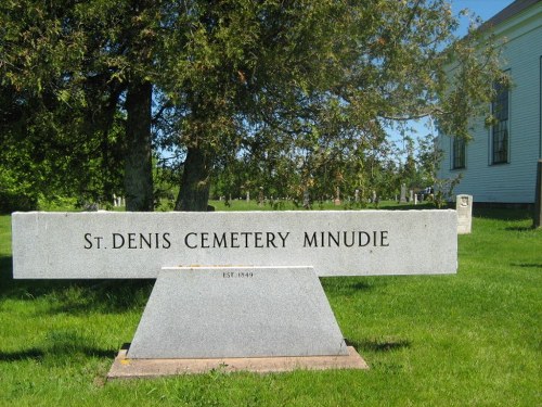 Commonwealth War Grave St. Denis Cemetery