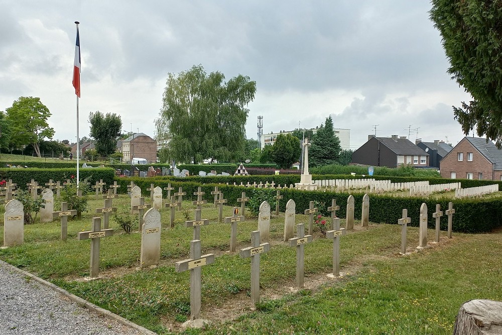 Commonwealth War Graves Avesnes-sur-Helpe #3