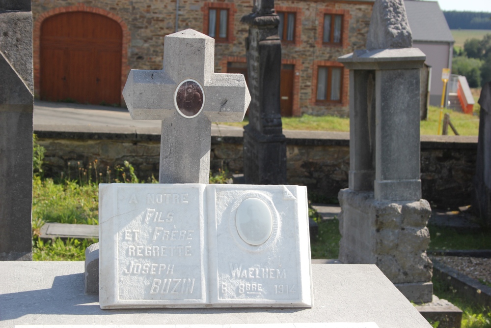 Belgische Oorlogsgraven Vesqueville	 #4