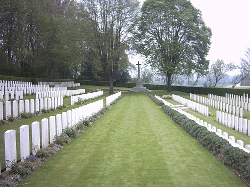 Commonwealth War Cemetery Contay
