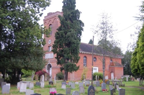 Commonwealth War Graves St. Nicholas Churchyard #1