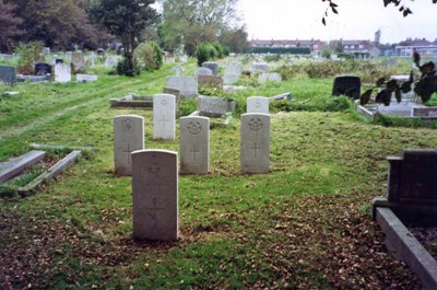 Commonwealth War Graves St. Clement Churchyard #1