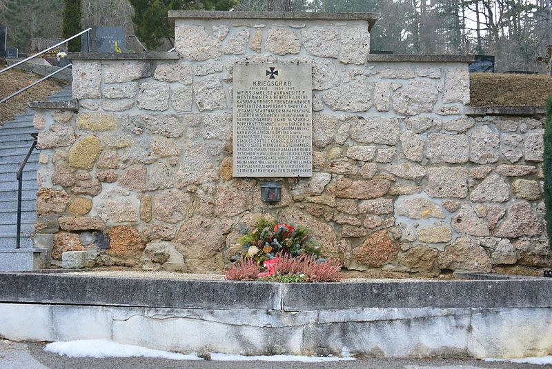 Oostenrijk-Hongaarse / Duitse Oorlogsgraven Enzesfeld-Lindabrunn