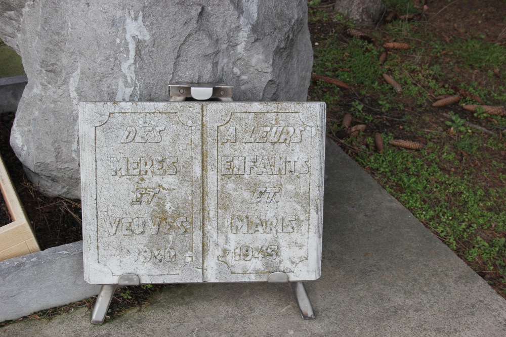 Monument Politieke Gevangenen en Gedeporteerden Lige Begraafplaats Robermont #4