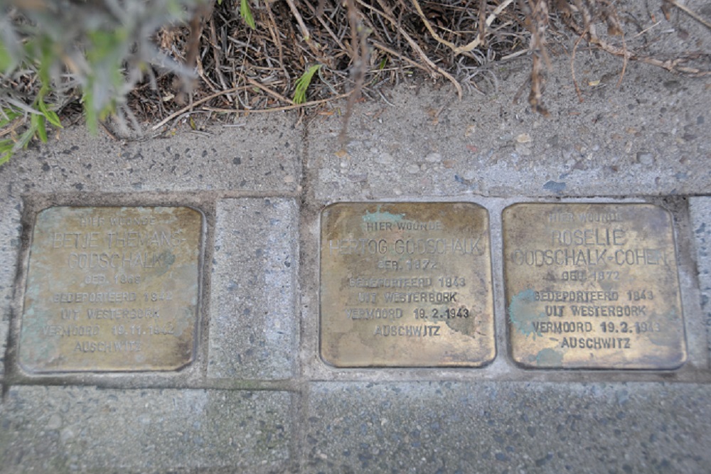 Stolpersteine Oranjestraat 33