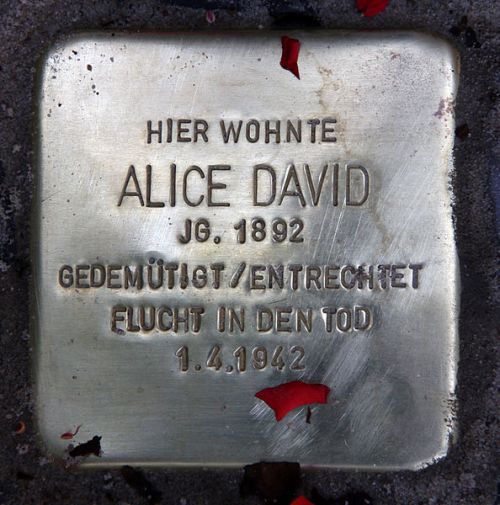 Stolpersteine Ludwigkirchstrae 10a #2