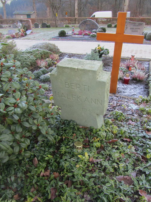 German War Graves Rhode #5