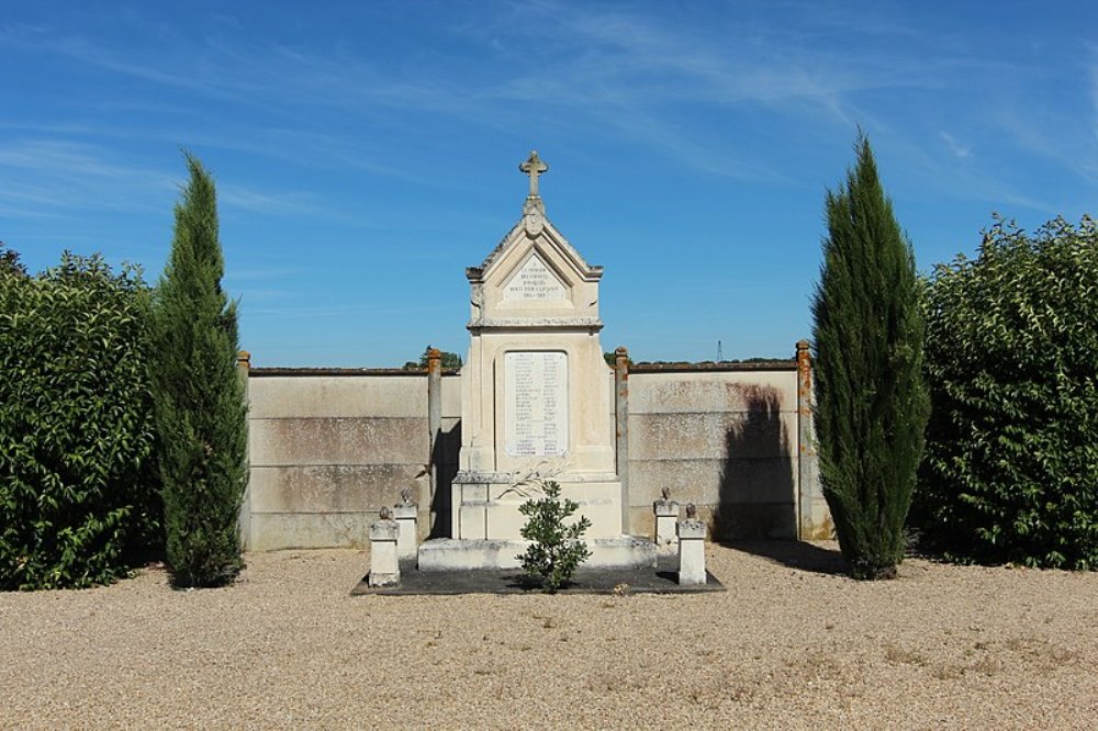 Oorlogsmonument Availles-en-Chtellerault #1