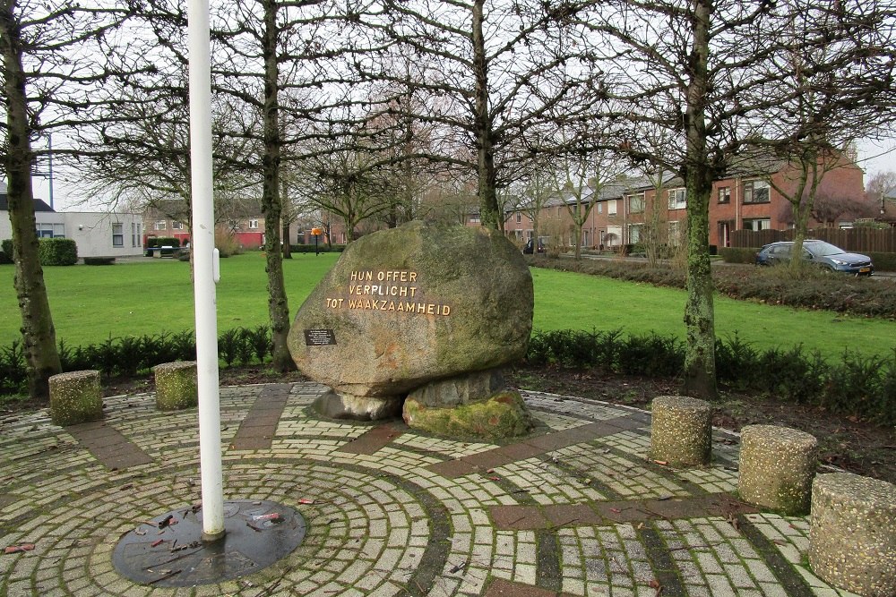 Memorial 1940-1945 Lexmond