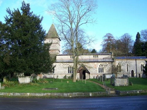 Oorlogsgraf van het Gemenebest St. Peter Churchyard