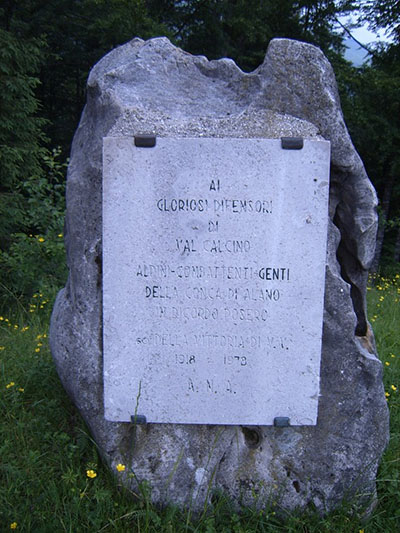 Monument Verdedigers Val Calcino #1