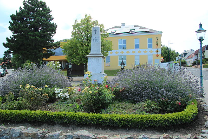 Oorlogsmonument Gießhübl #1