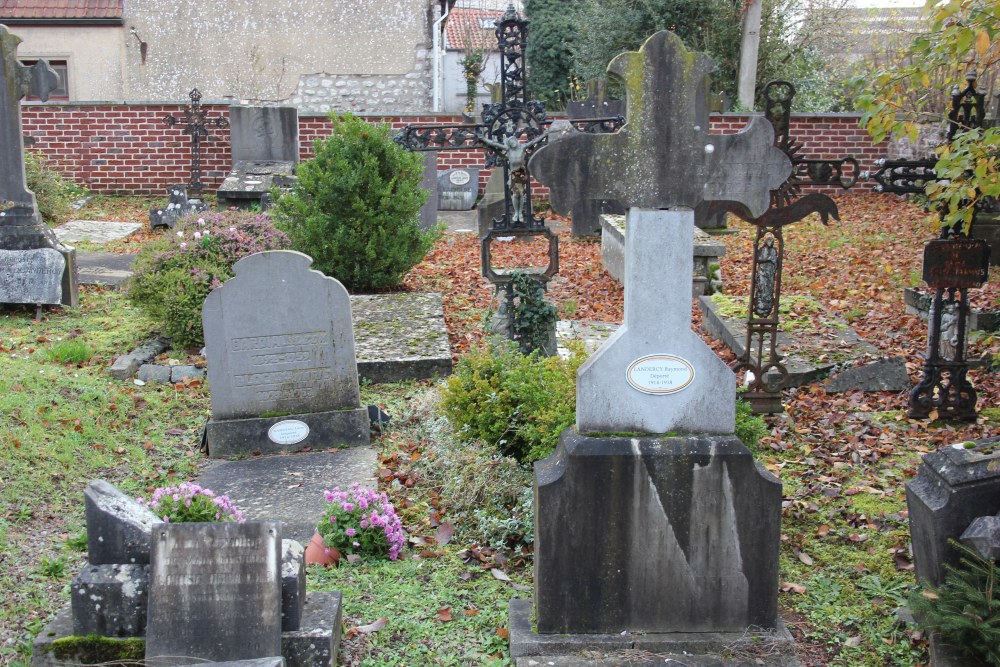 Belgian Graves Veterans Churchyard #2