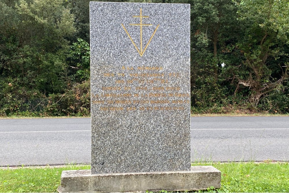 Monument French Volunteers #2