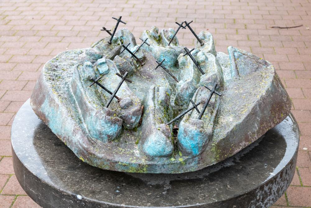 Memorial 'Ships Graveyard' #2