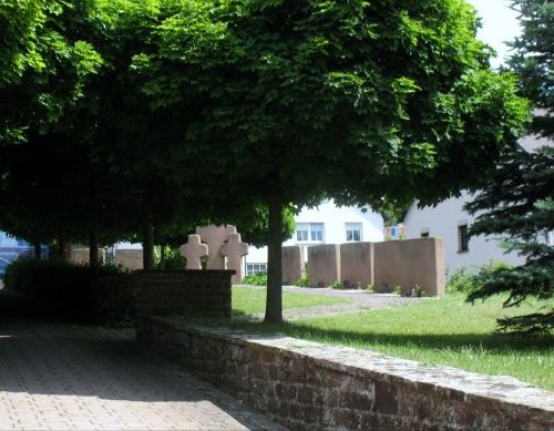 War Memorial Salmtal #1