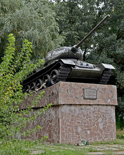 Bevrijdingsmonument (T-34/85 Tank) Znamenka #1