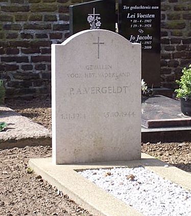 Nederlandse Oorlogsgraven R.K. Begraafplaats Broekhuizenvorst #4