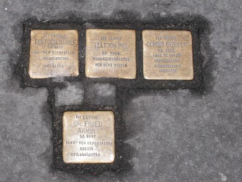 Stolpersteine Szchenyi tr 8 #1