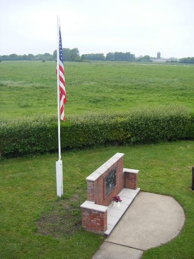 Monument RAF Seething #2