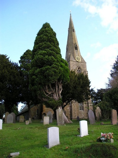 Oorlogsgraven van het Gemenebest St Nicholas Churchyard