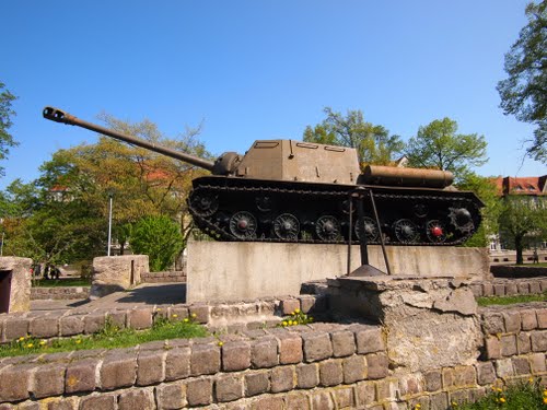 Bevrijdingsmonument (ISU-122 Gemechaniseerd Kanon) Malbork