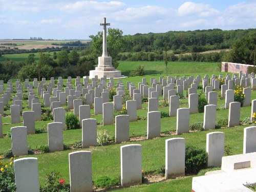 Commonwealth War Cemetery Maroeuil #1