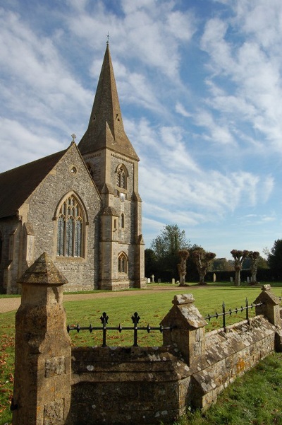 Oorlogsgraven van het Gemenebest St. John Churchyard