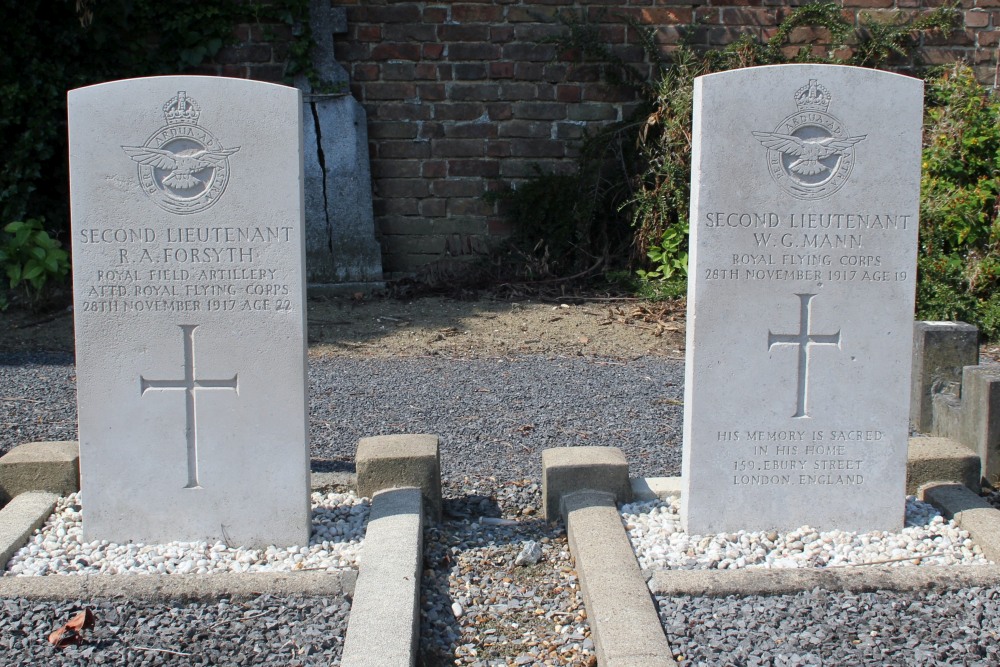 Commonwealth War Graves Moorslede #3