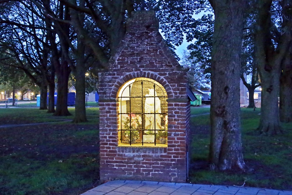 Memorial Chapel Uden #1