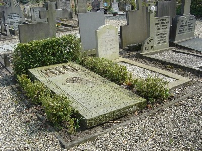 Dutch War Graves R.C. Cemetery Zaltbommel #5