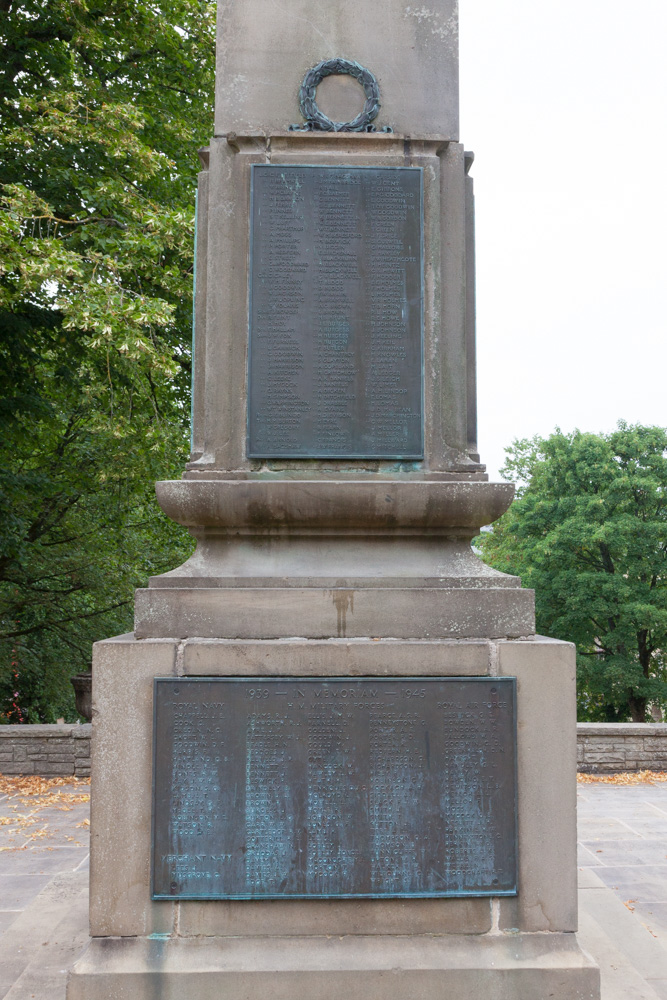 Oorlogsmonument Buxton #2