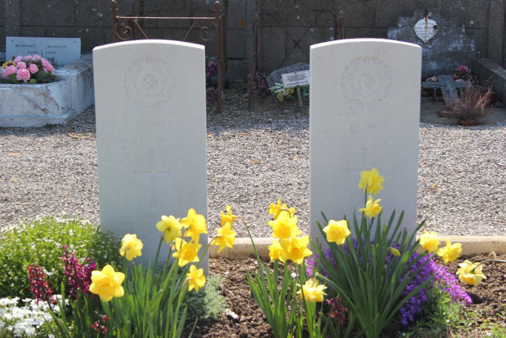 Commonwealth War Graves Les Hemmes #3