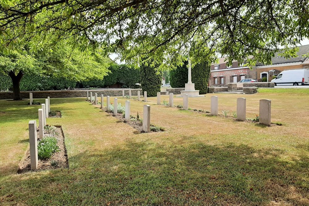 Commonwealth War Cemetery Euston Post #2