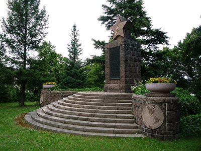 Sovjet Oorlogsbegraafplaats Meien #2
