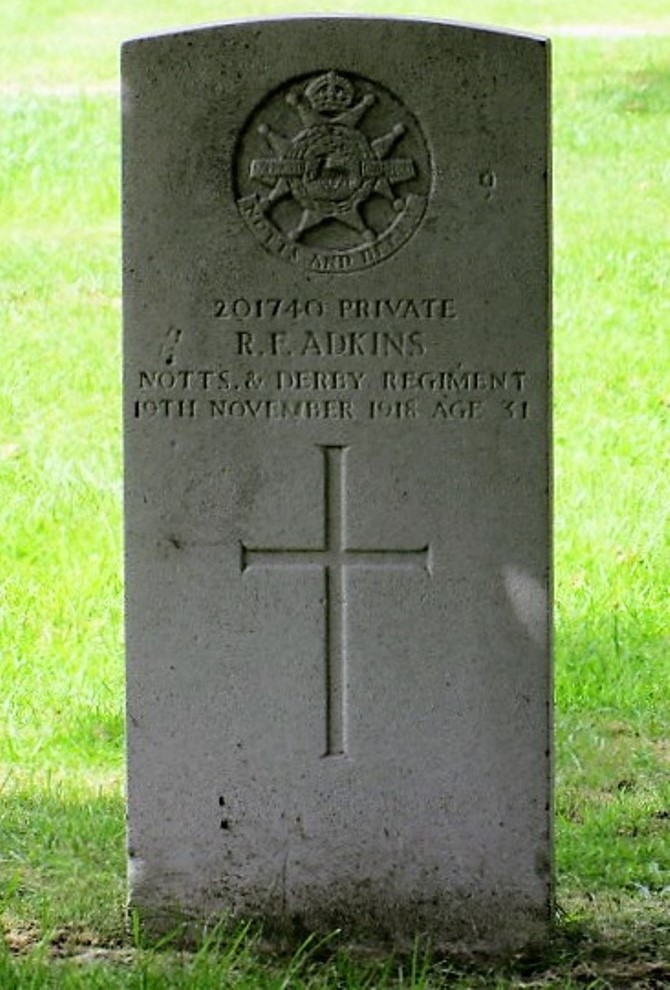 Commonwealth War Graves St. Mary Churchyard