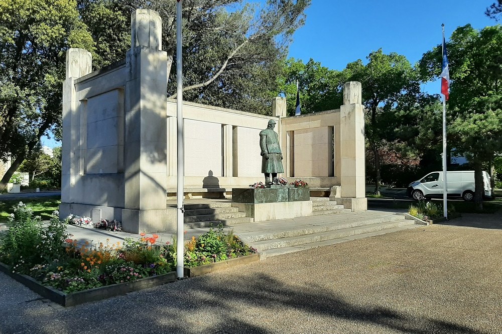 Oorlogsmonument La Rochelle #4