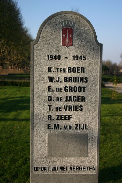 Oorlogsmonument Warffum #3
