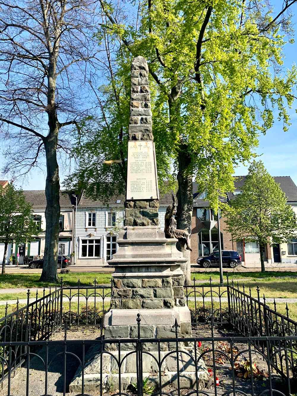 Oorlogsmonument Zichem #2