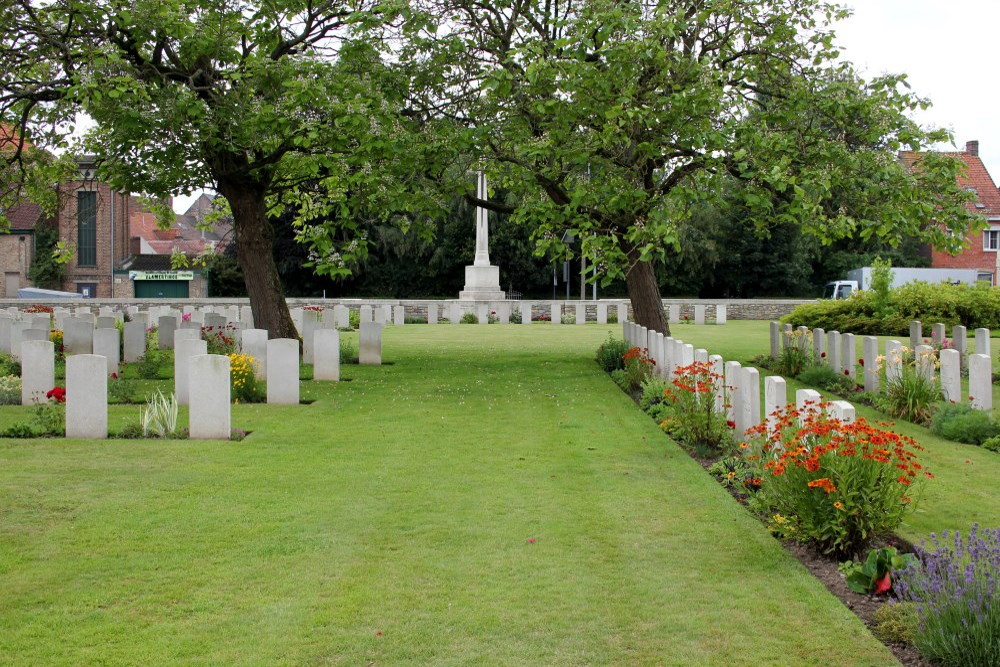 Commonwealth War Cemetery Vlamertinghe #1