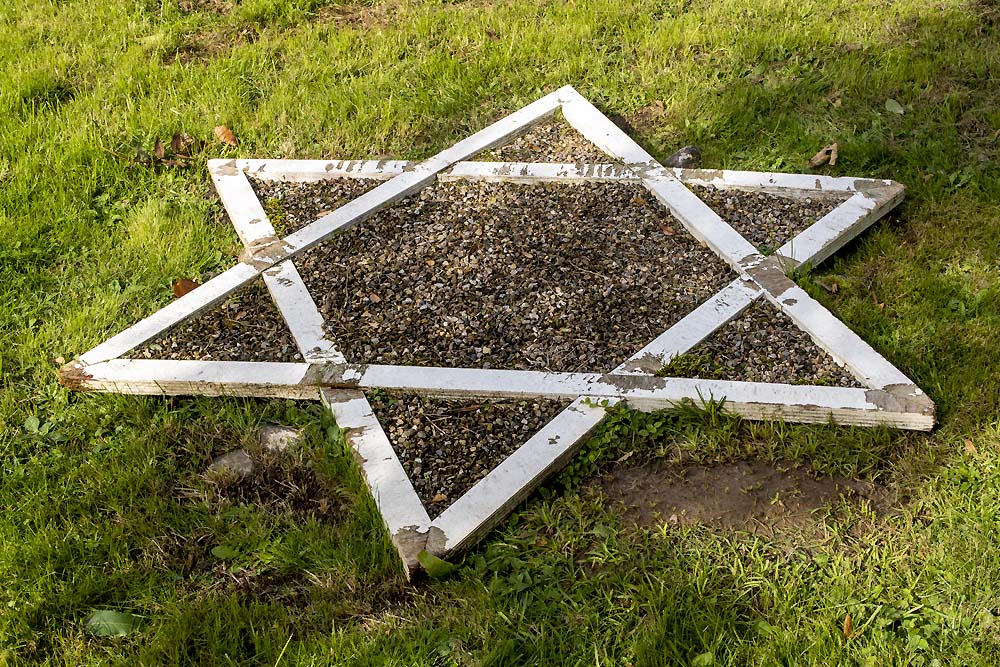 Monument Joodse Begraafplaats Linnich #3