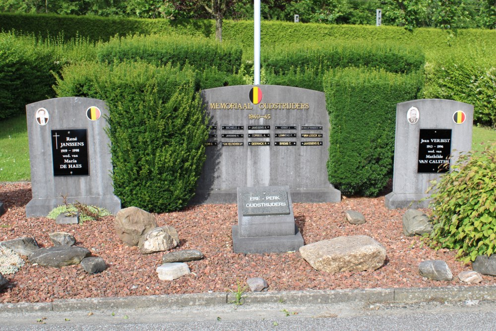 Belgian Graves Veterans Hever Cemetery #2