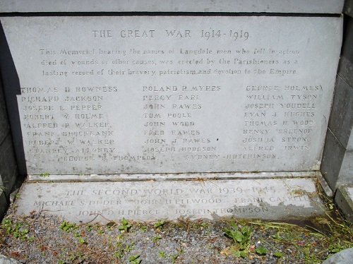 Oorlogsmonument Langdale #1