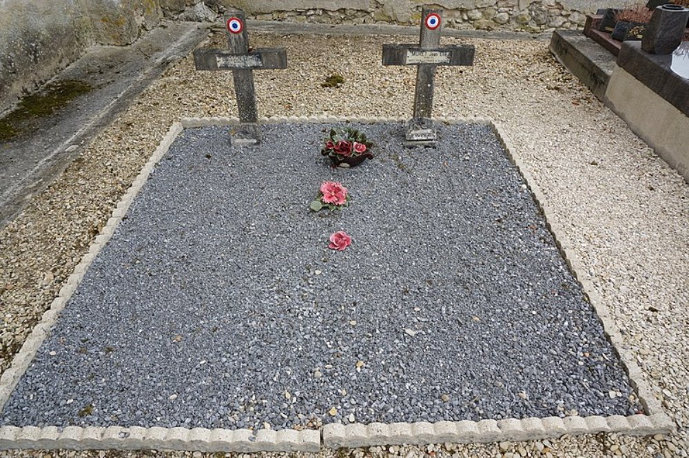 Franse Oorlogsgraven Vandires #1