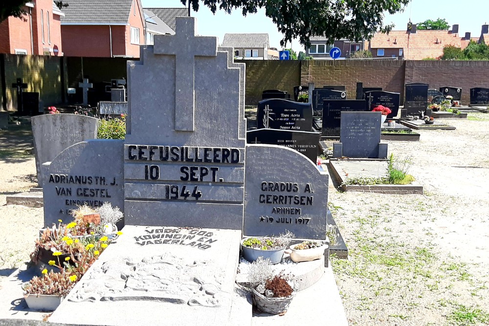 Dutch War Graves Roman Catholic Cemetery Baarle-Nassau #3