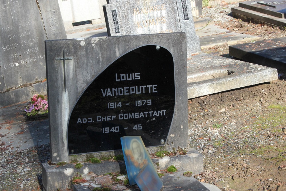Belgian Graves Veterans Overijse Maleizen #2